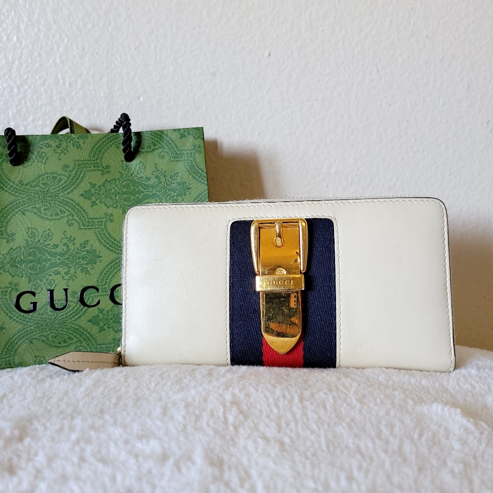 Gucci Sylvie Design Leather Round Long Wallet